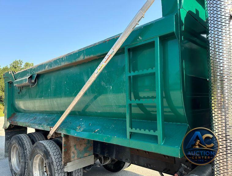 2018 Mack GU713 dump truck