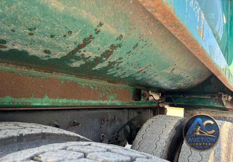 2018 Mack GU713 dump truck