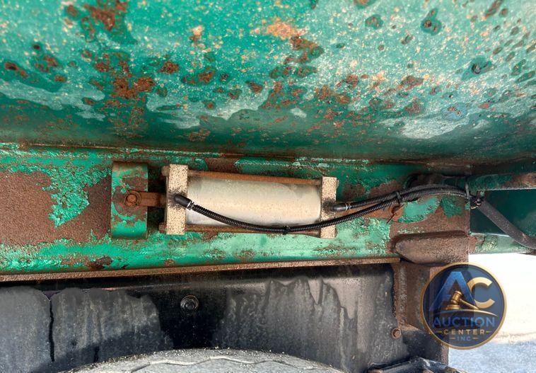 2018 Mack GU713 dump truck