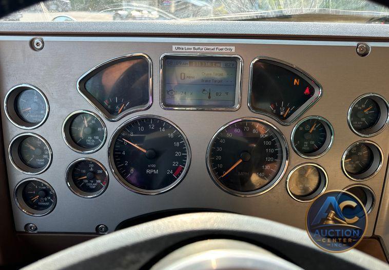 2018 Mack GU713 dump truck