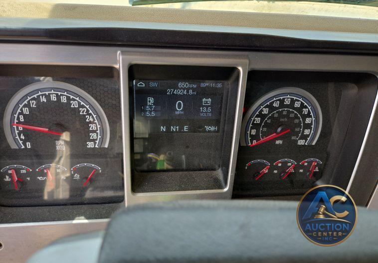 2019 Mack Granite dump truck