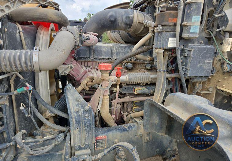 2019 Mack Granite dump truck
