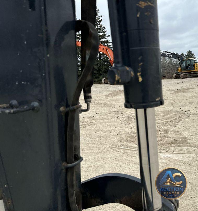 2020 John Deere 60G  mini excavator