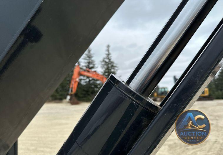 2020 John Deere 60G  mini excavator