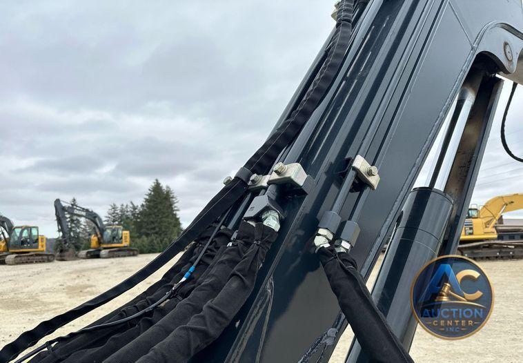 2020 John Deere 60G  mini excavator