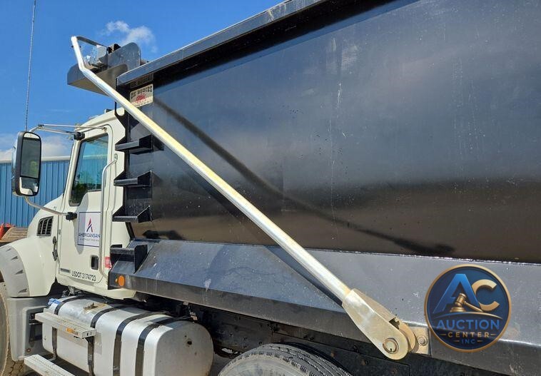 2019 Mack Granite