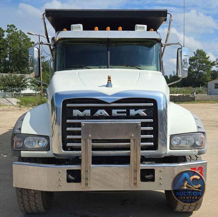 2019 Mack Granite