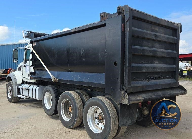 2019 Mack Granite