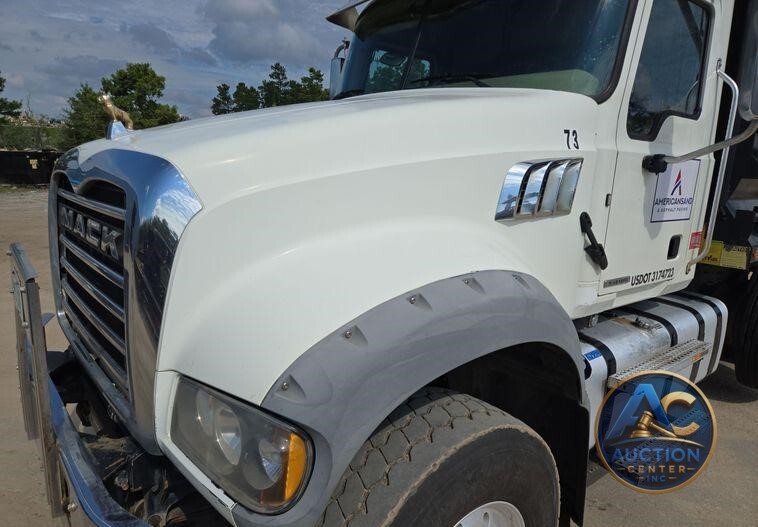 2019 Mack Granite