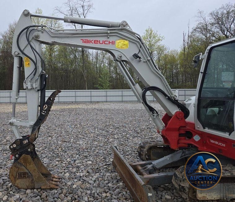 2022 Takeuchi TB260