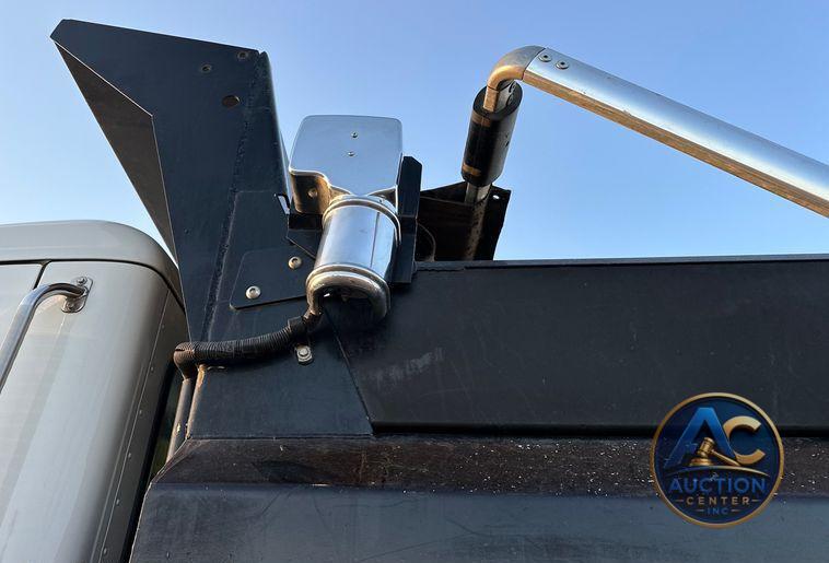 2021 Peterbilt  567 dump truck