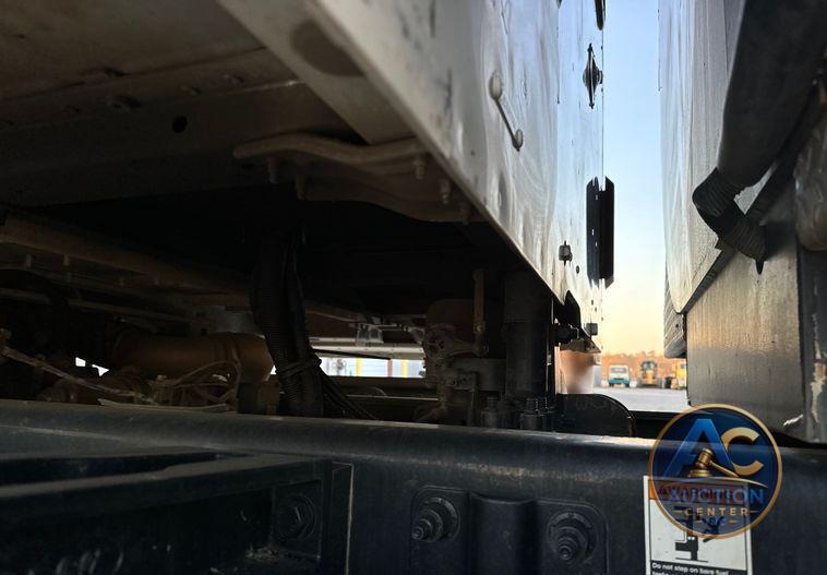 2021 Peterbilt  567 dump truck