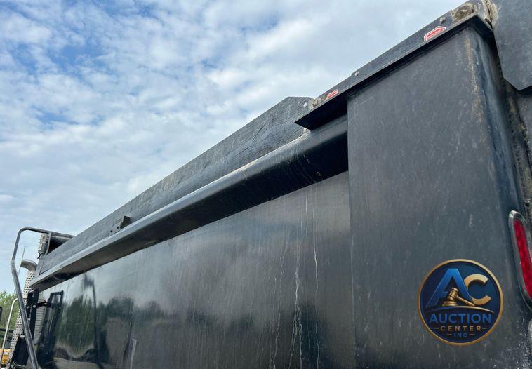2015 Kenworth T880  dump truck