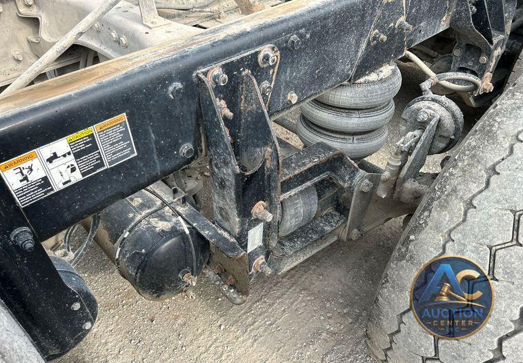 2015 Kenworth T880  dump truck