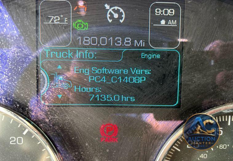 2015 Kenworth T880  dump truck