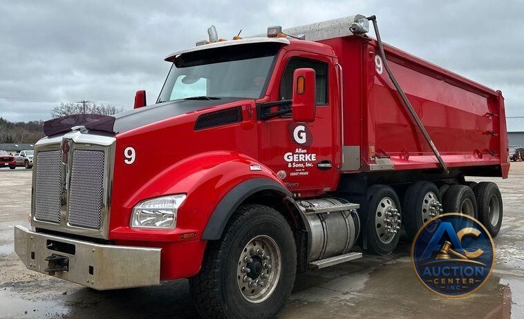 2020 Kenworth  T880 dump truck
