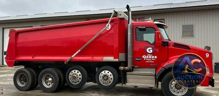2020 Kenworth  T880 dump truck