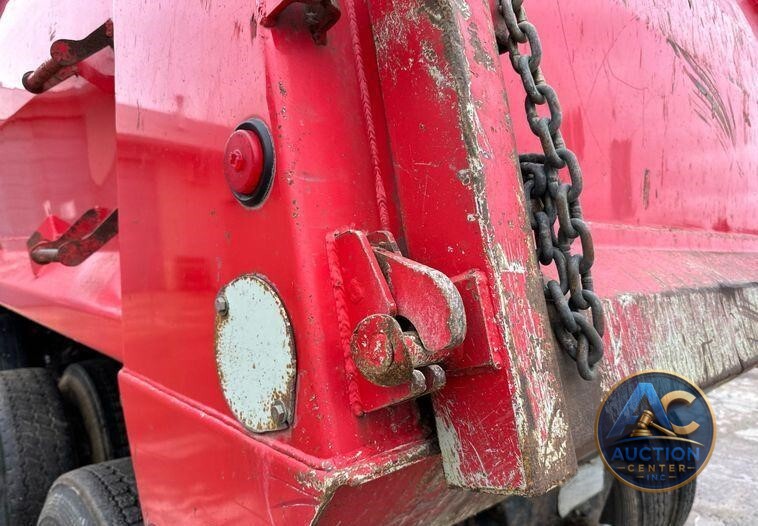 2020 Kenworth  T880 dump truck