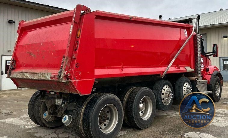 2020 Kenworth  T880 dump truck