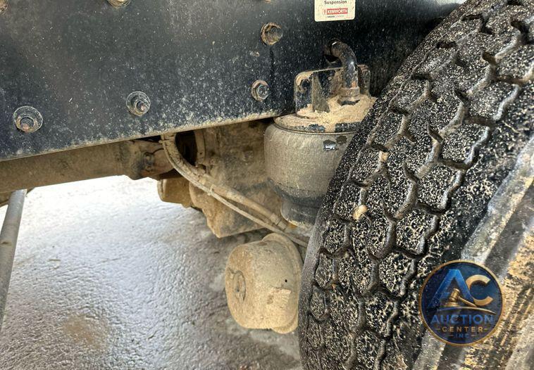 2020 Kenworth  T880 dump truck