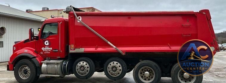 2020 Kenworth  T880 dump truck