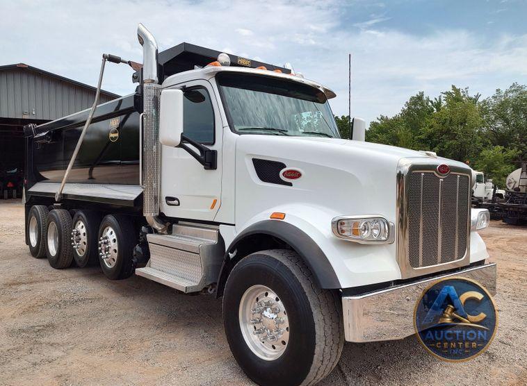 2021 Peterbilt 567  dump truck