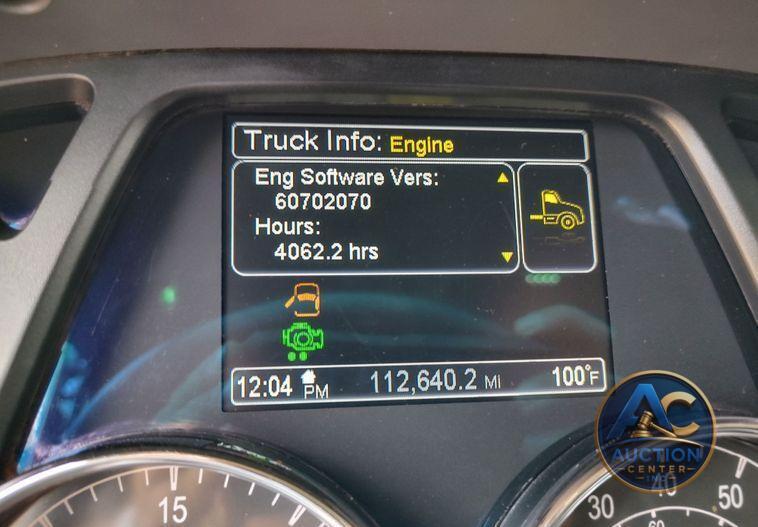 2021 Peterbilt 567  dump truck