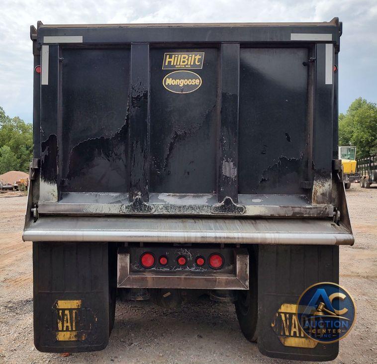 2021 Peterbilt 567  dump truck