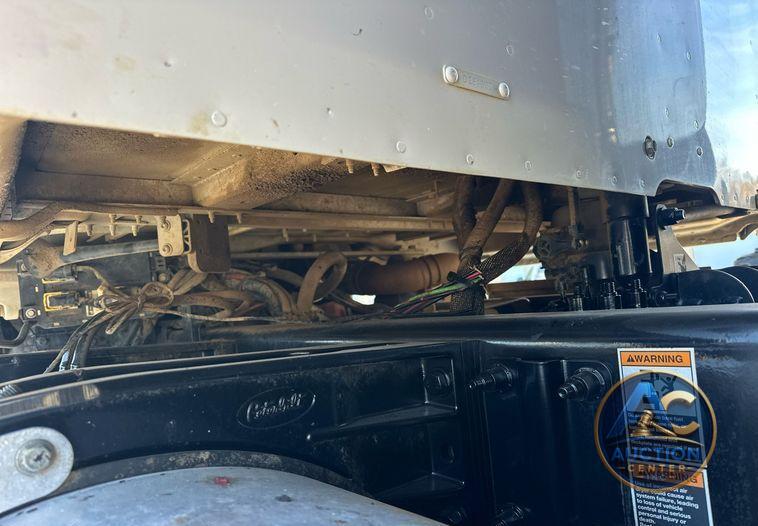 2019 Peterbilt 567 dump truck