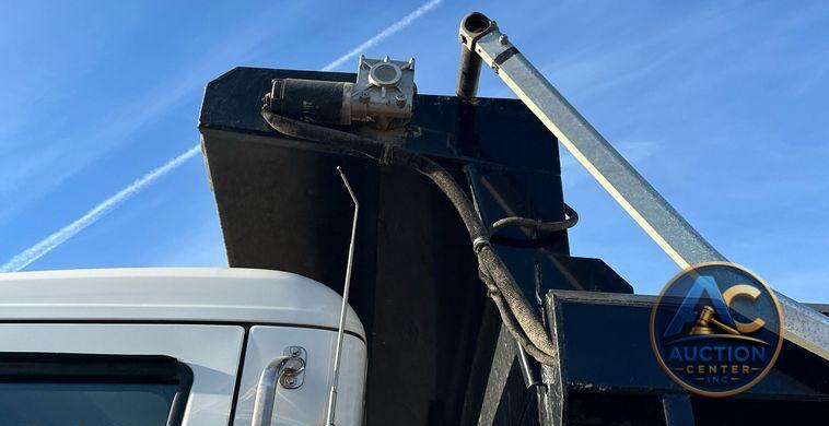 2019 Peterbilt 567 dump truck