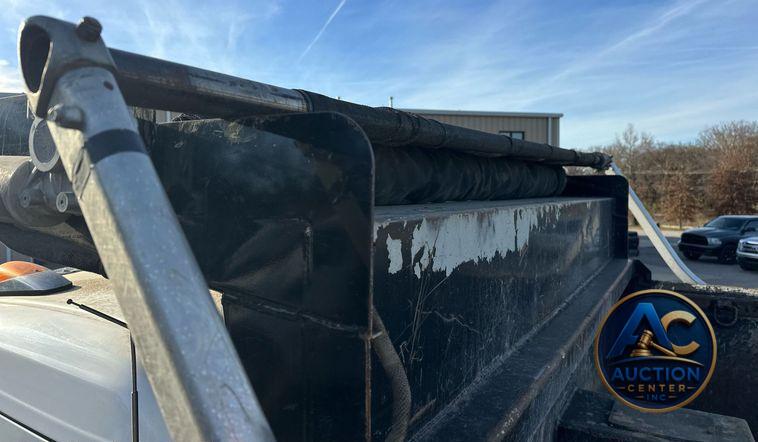 2019 Peterbilt 567 dump truck