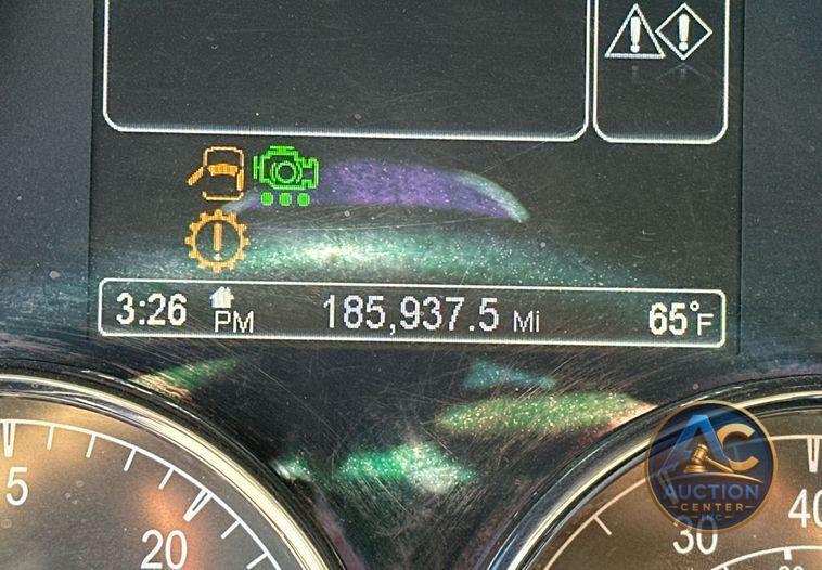 2019 Peterbilt 567 dump truck