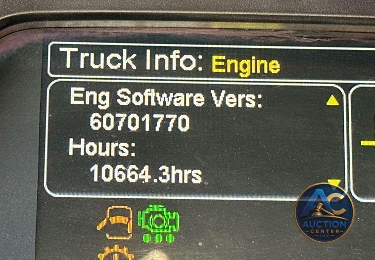 2019 Peterbilt 567 dump truck