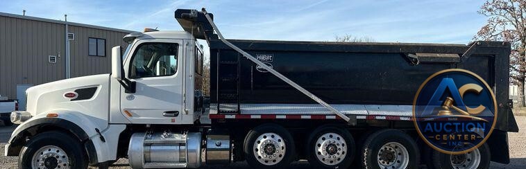 2019 Peterbilt 567 dump truck