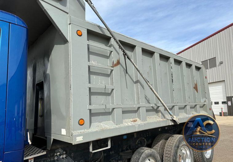 2018 Peterbilt 567 dump truck