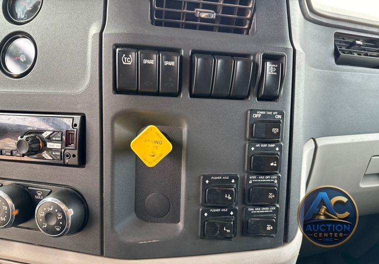 2018 Peterbilt 567 dump truck