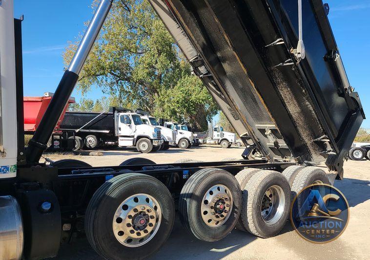 2023 Peterbilt 567  dump truck