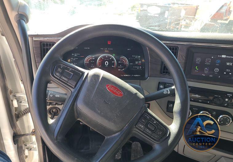 2023 Peterbilt 567  dump truck