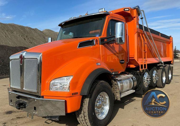 2021 Kenworth T880 dump truck