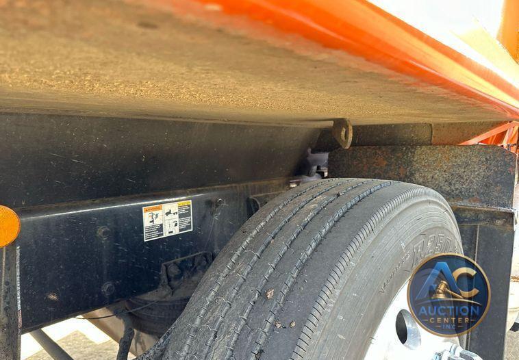 2021 Kenworth T880 dump truck