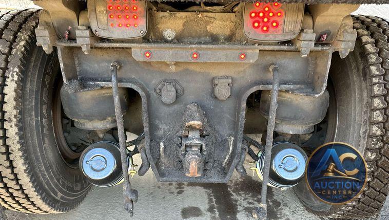 2021 Kenworth T880 dump truck