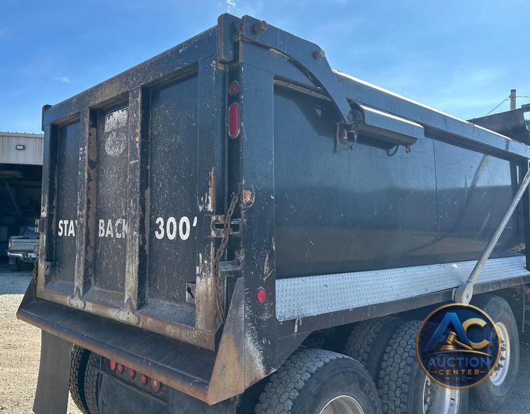 2017 Kenworth  T880 dump truck
