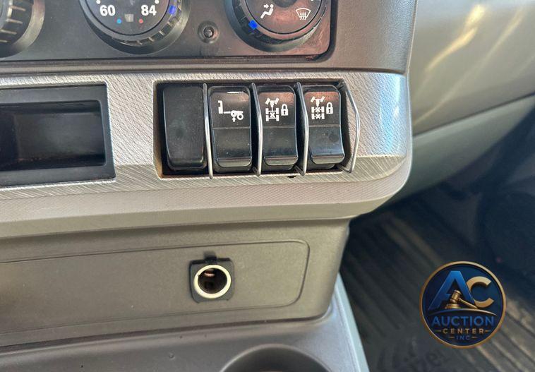 2017 Kenworth  T880 dump truck