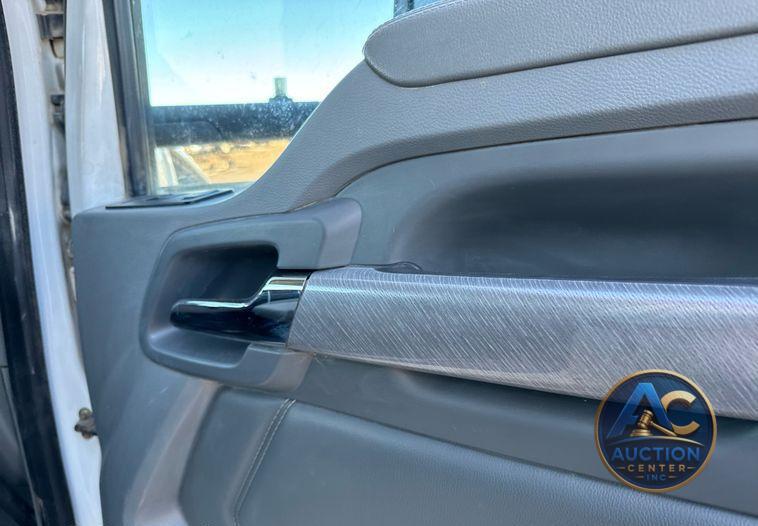 2016 Kenworth T880 dump truck