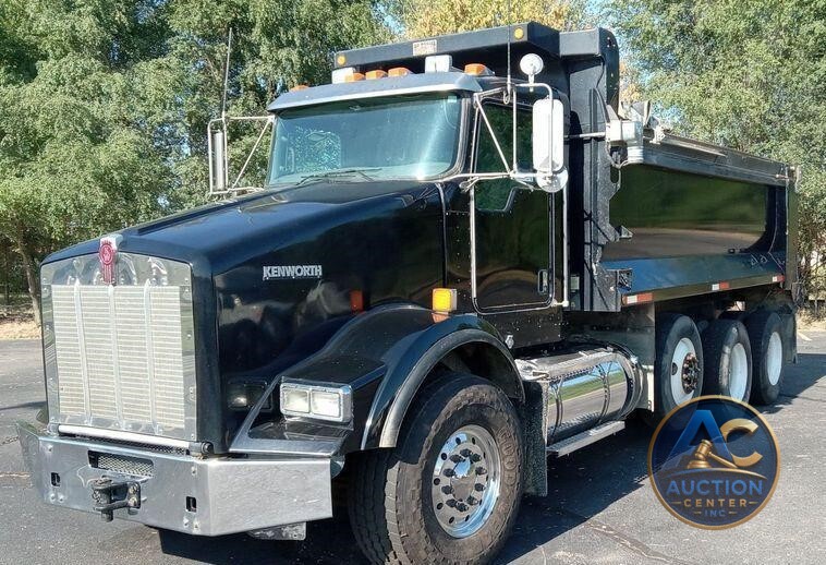 2012 Kenworth T800  dump truck