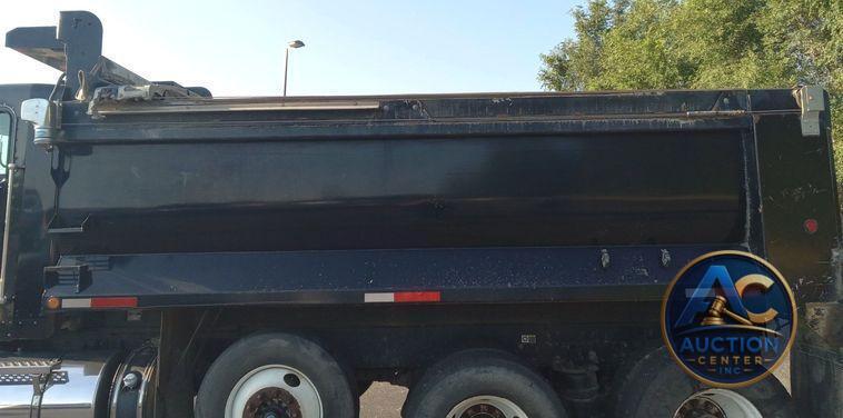2012 Kenworth T800  dump truck