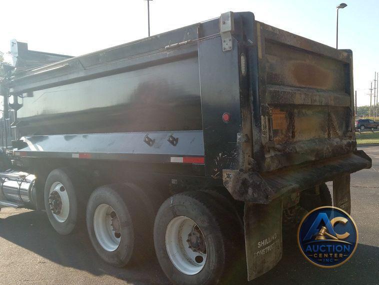 2012 Kenworth T800  dump truck