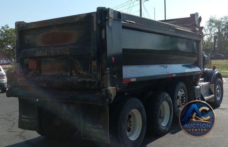 2012 Kenworth T800  dump truck