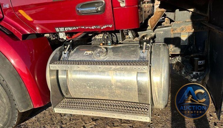 2019 Peterbilt 567  dump truck