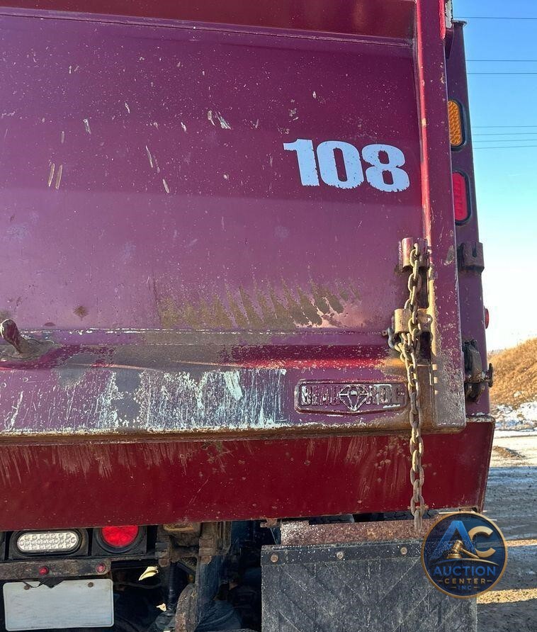 2019 Peterbilt 567  dump truck